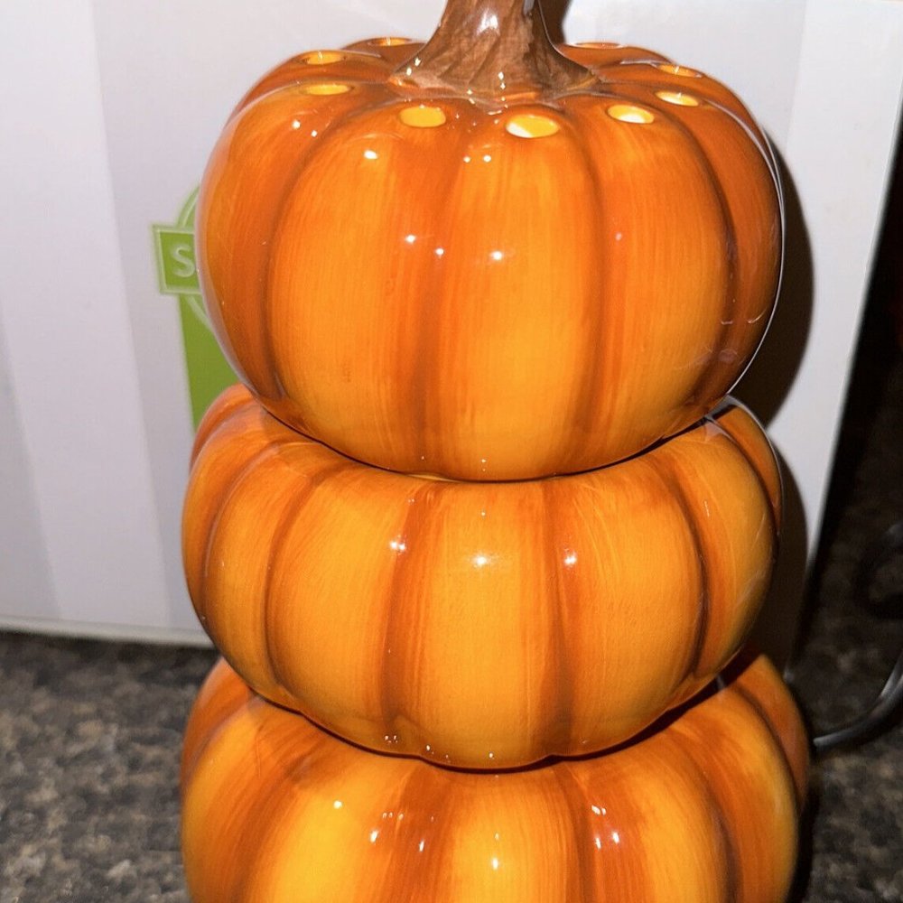 Scentsy Harvest Pumpkins wax warmer -Rare Retired 2016 Halloween - new in box